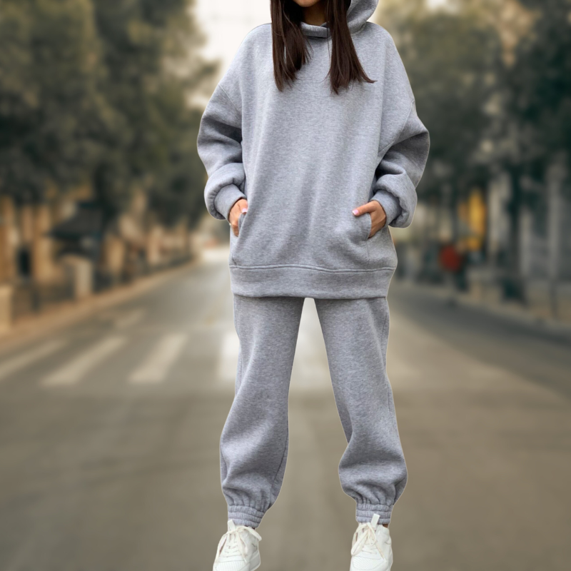 Amalia: Elegantes und modisches Hoodie-Hosen-Set für entspannten Winterlook