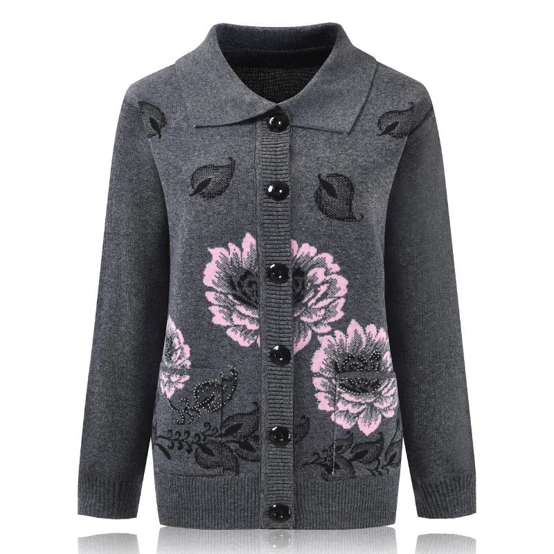 Amelia® | Edle Strickjacke mit Blumenapplikation