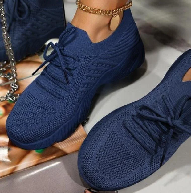 Damen-Sneaker von Oska mit orthopädischem Mesh-Obermaterial