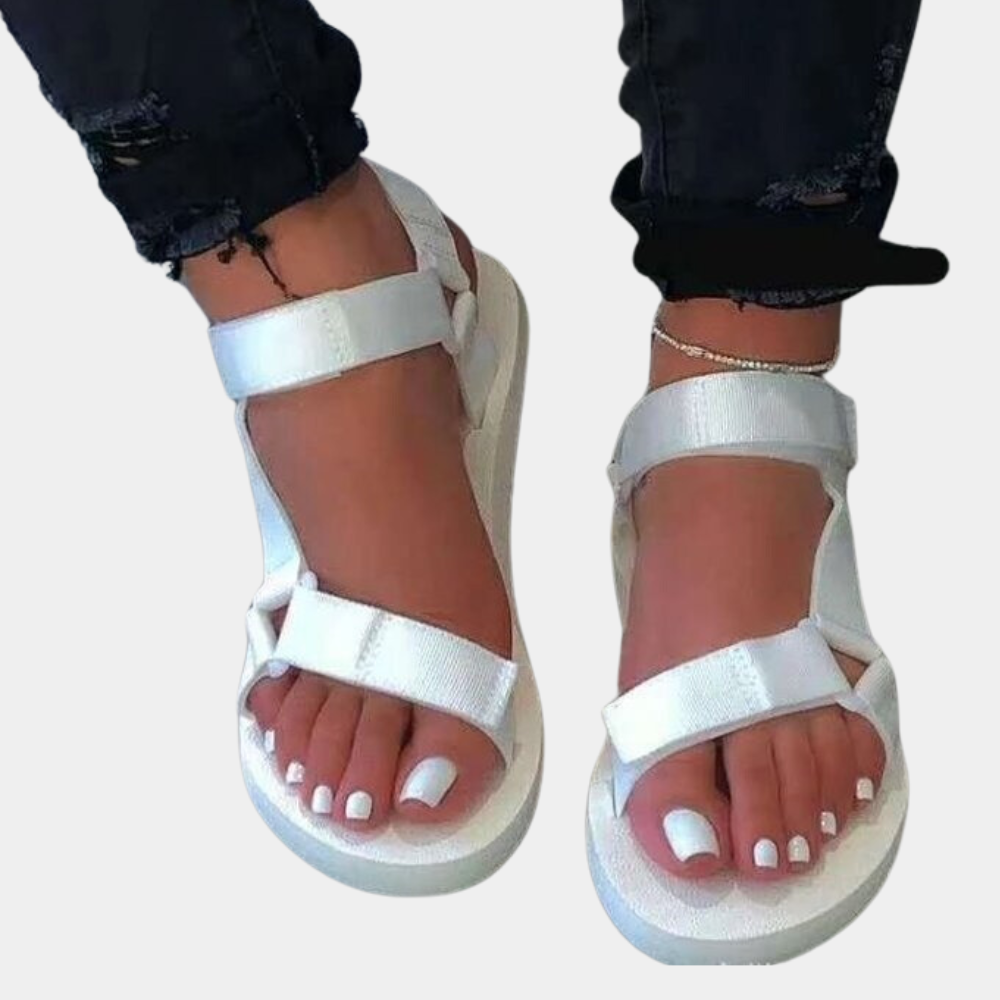 Stilvolle Damen-Sandalen mit lebendigen Farbblöcken