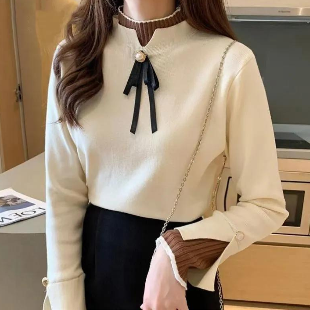 Eleganter Damen-Pullover mit Halbring-Ausschnitt und raffinierter Schleife