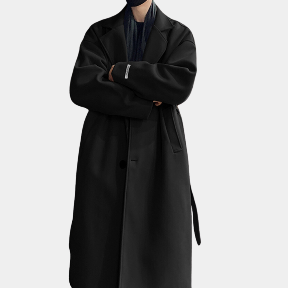 Herren-Trenchcoat im klassischen Stil mit Taschen