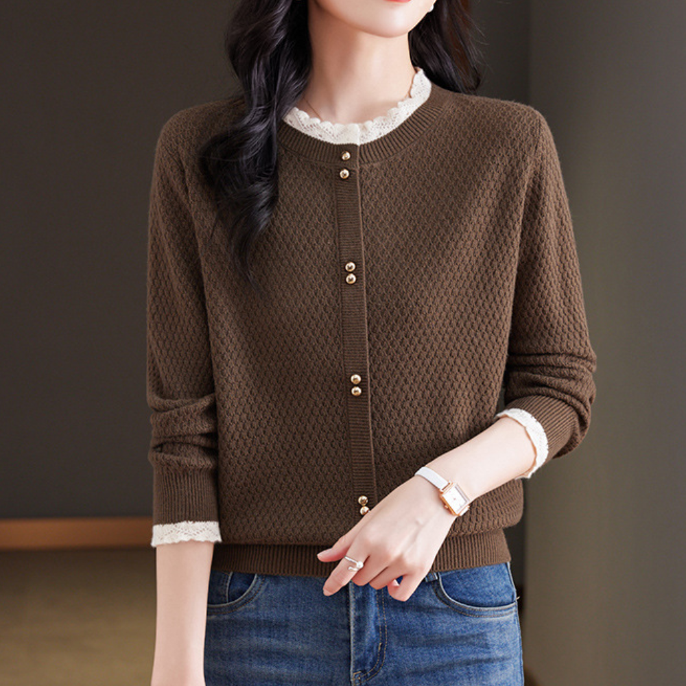 Elegantes Damen-Pullover mit ausgefallenen Knöpfen von Nevena