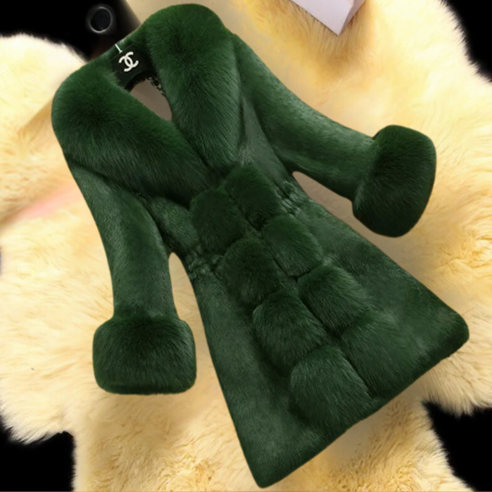 Elegantes, flauschiges Damen-Mantelmodell GIUSEPPINA für einen extravaganten Stil