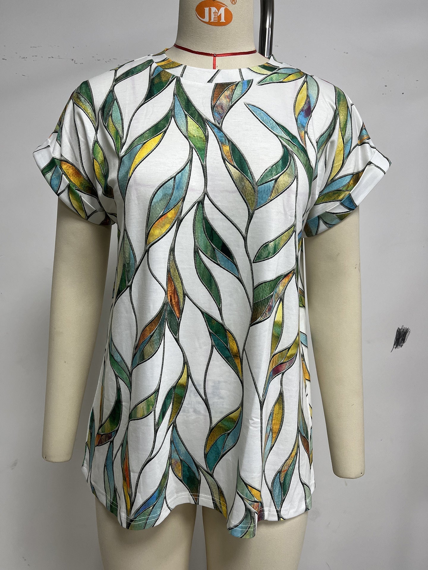 Fudus: Lockeres Rundhals-T-Shirt mit kurzen Ärmeln