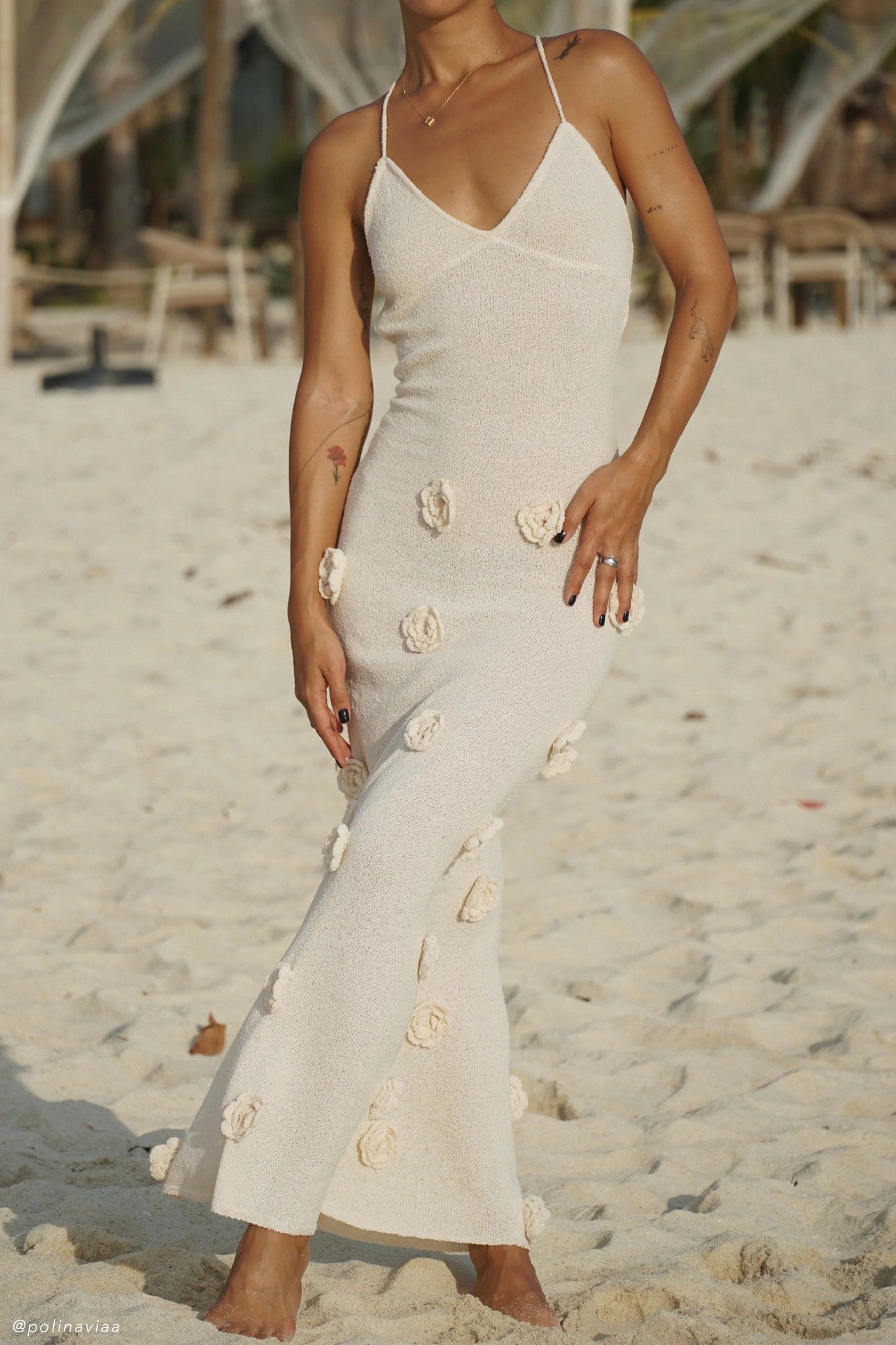 Fudus: Elegantes, rückenfreies, figurbetontes Maxikleid mit Bindedetail