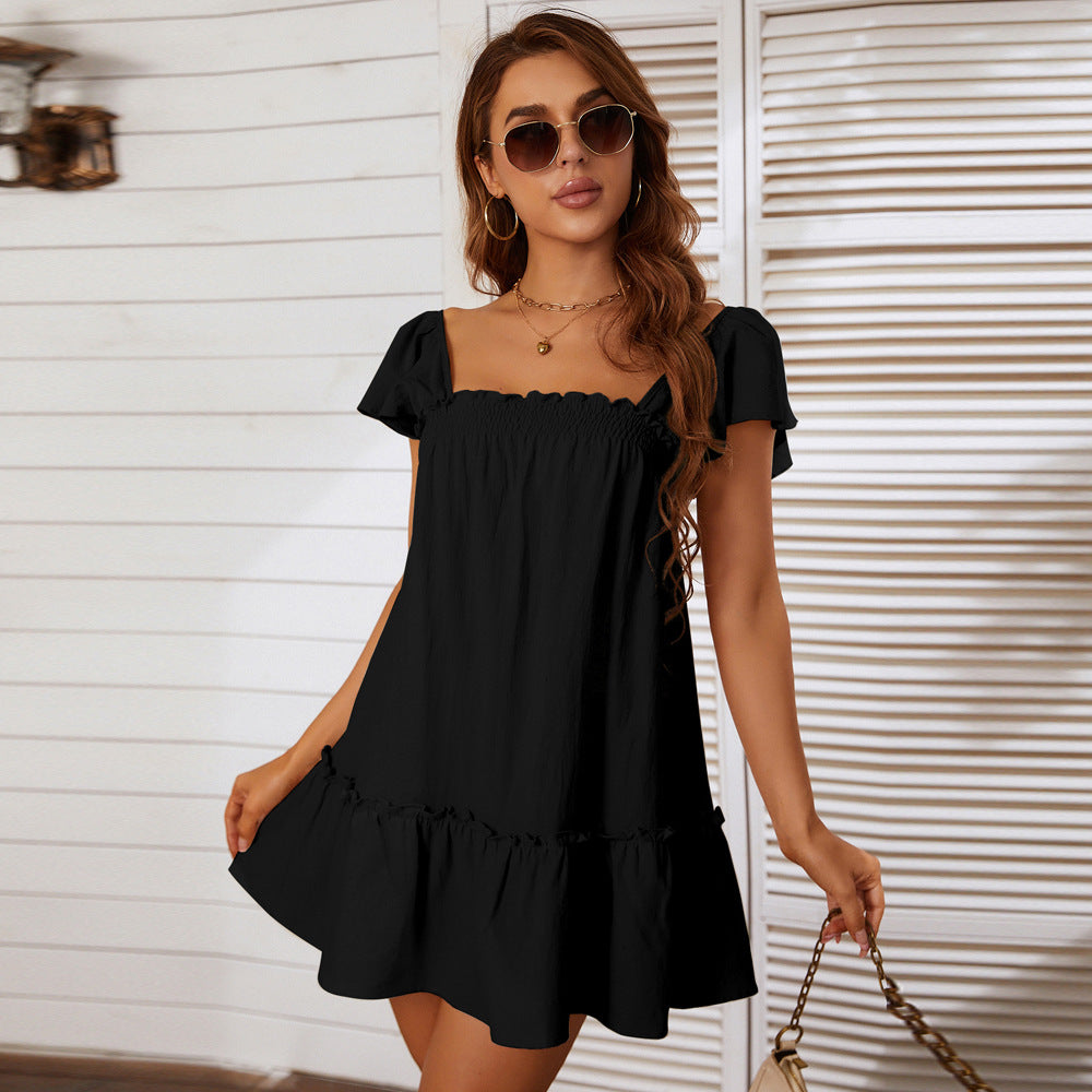 Fudus: Elegantes, gerafftes mittellanges Kleid