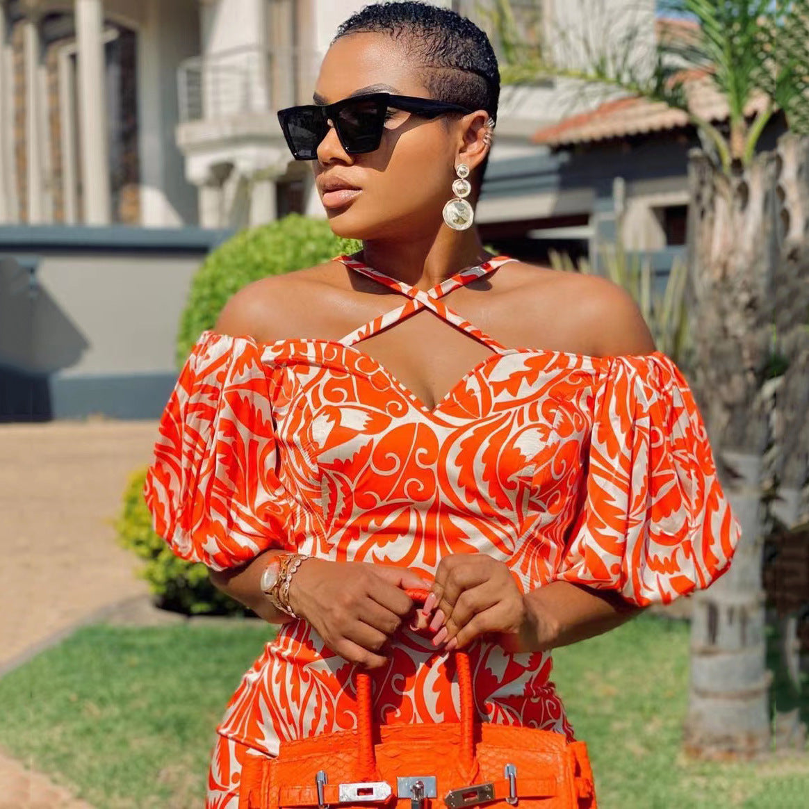 Fudus: Edles Maxikleid mit Schlitzsaum und V-Ausschnitt, off-shoulder