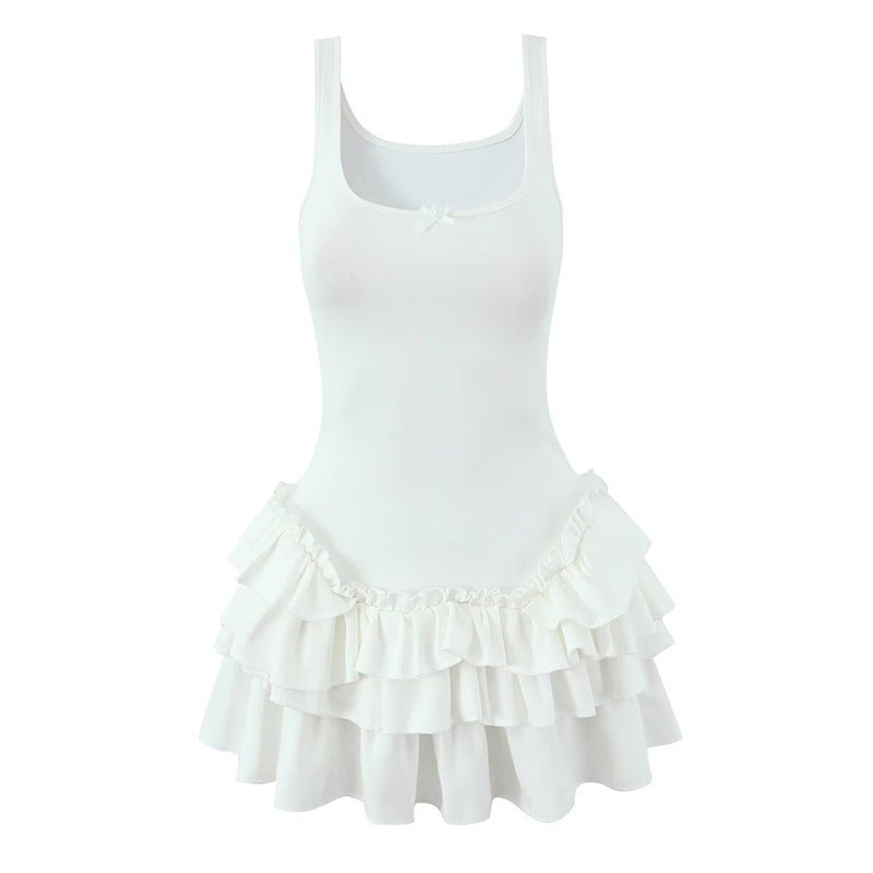 Fudus sinnliches Mini-Kleid mit geschichtetem Saum und ohne Ärmel