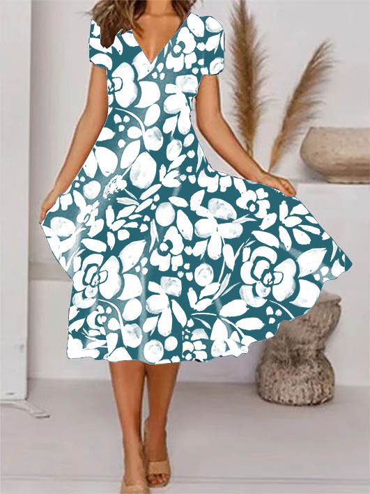 Kurzes Fudus Kleid mit Blumendruck und V-Ausschnitt