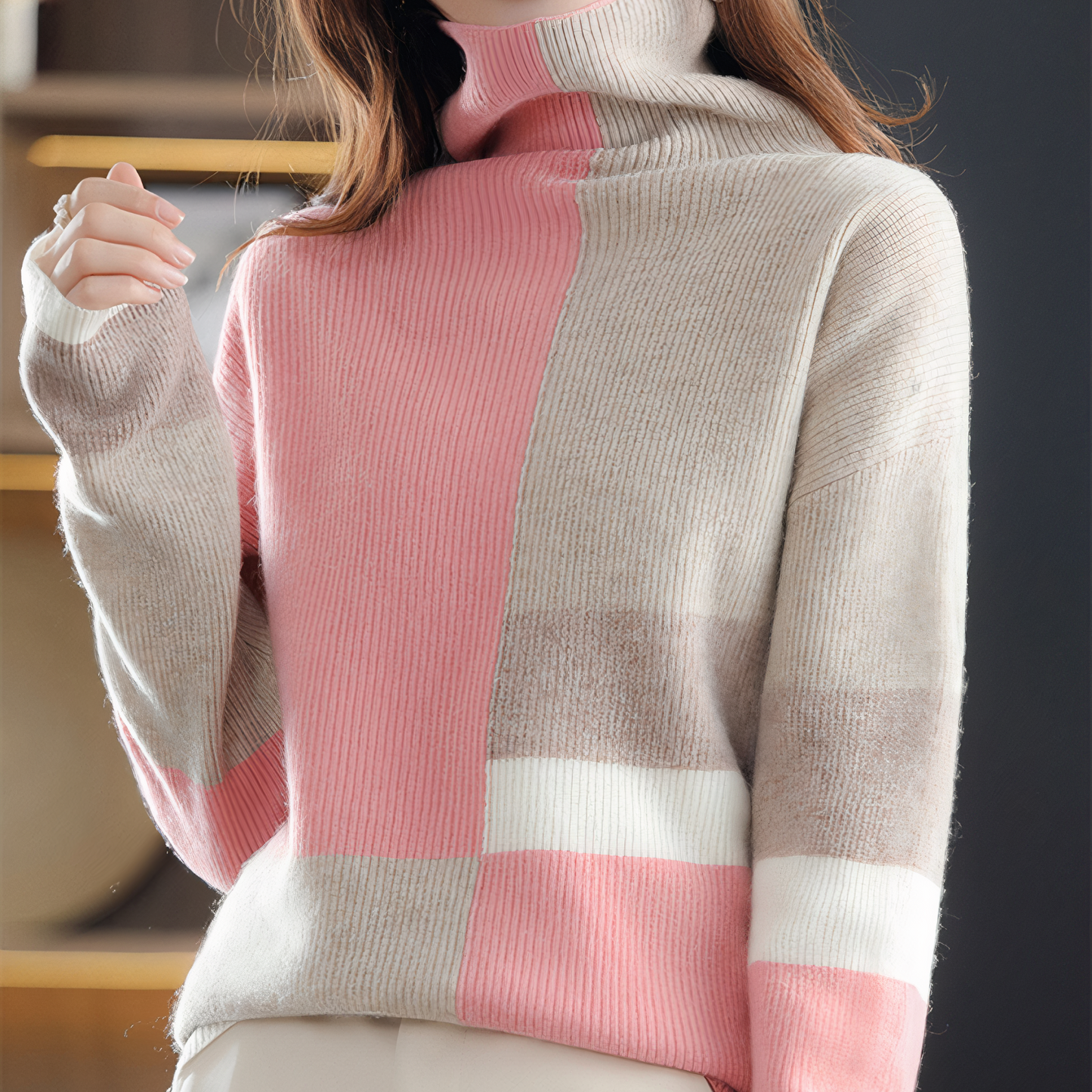 Olivengrüner Rollkragenpullover in bunten Farben