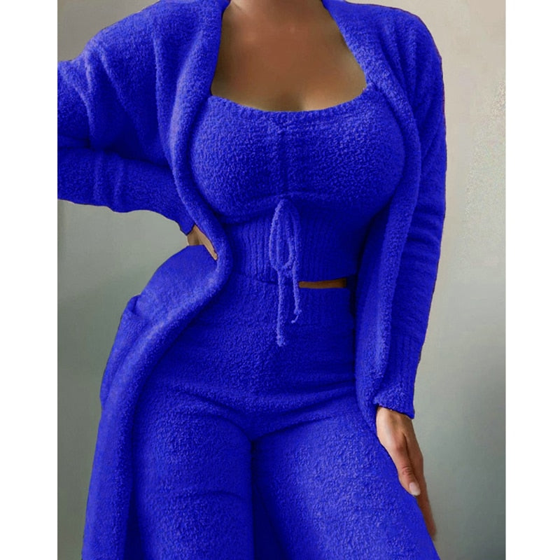 Edles Audrey™-Ensemble aus Samt und Seide