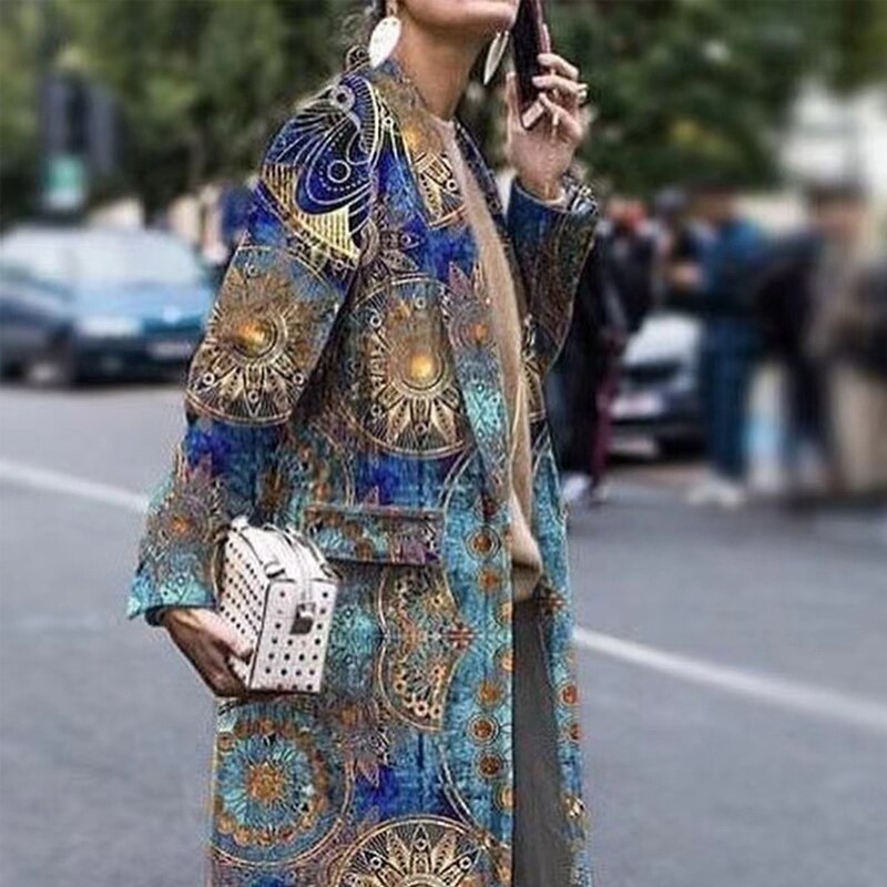 Katja: Langer, karierter Mantel