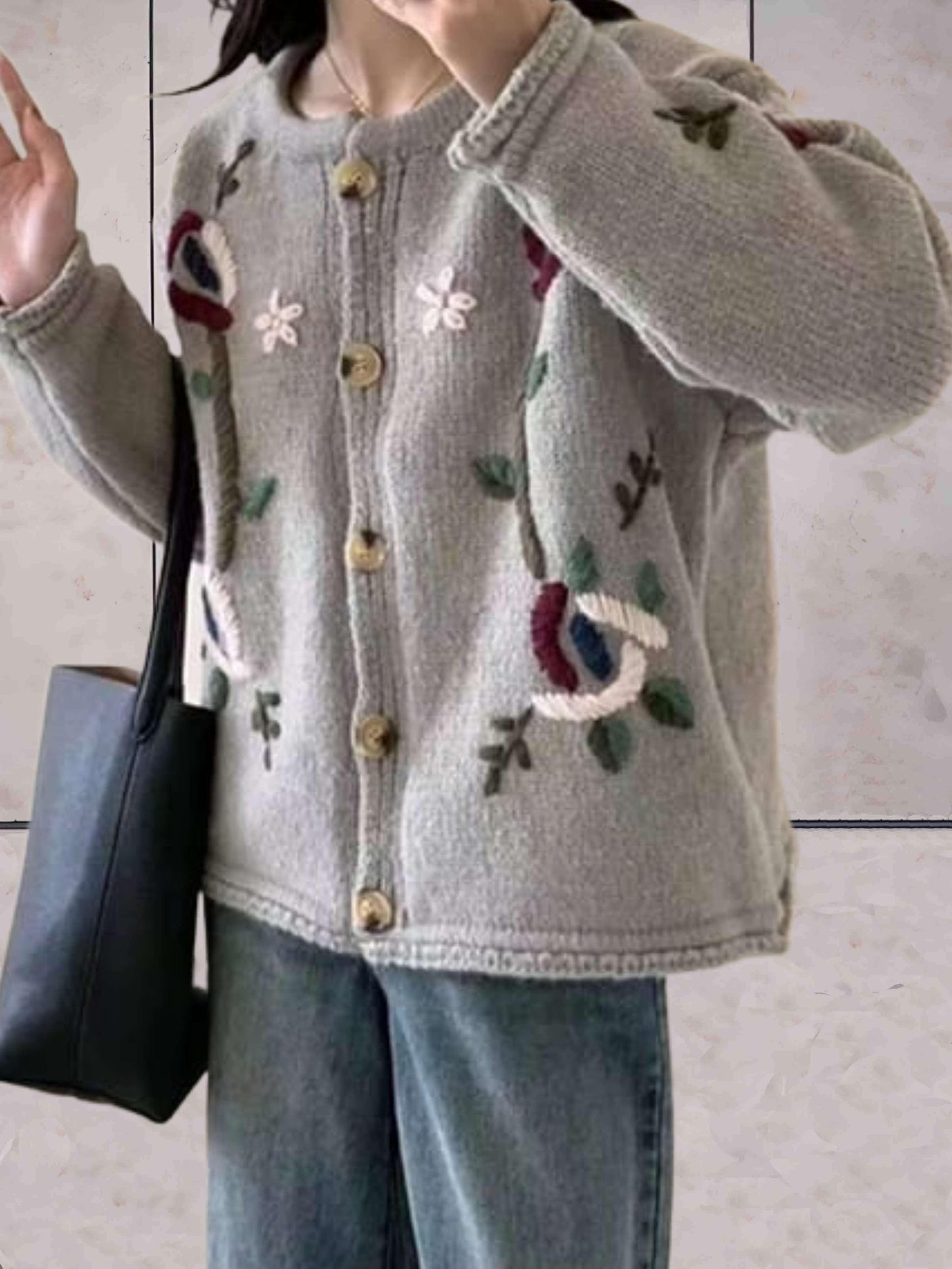 Ermana Winter Strickjacke mit Blumenmuster