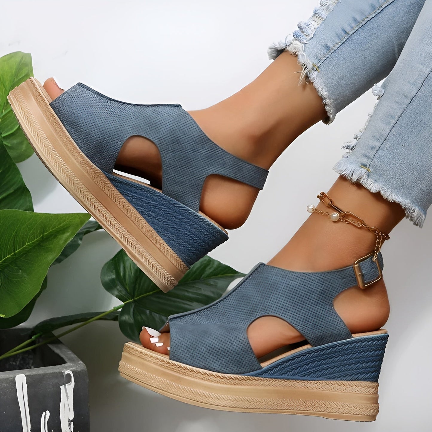 Komfortable und stilvolle Damensandalen mit orthopädischer Fußbett