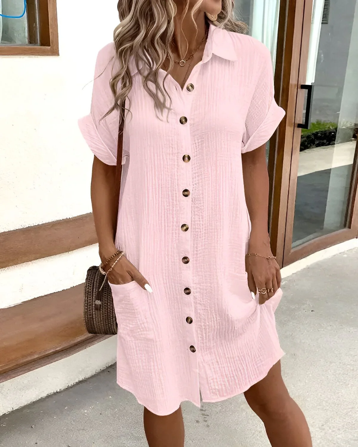 Luftleichtes Minikleid im schmeichelhaften Design – Theresia