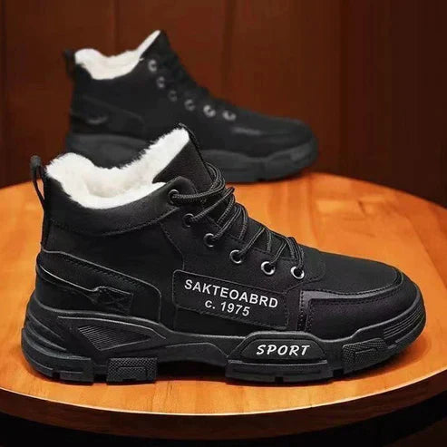 Herrenstiefel aus klassischem Leder von Marc