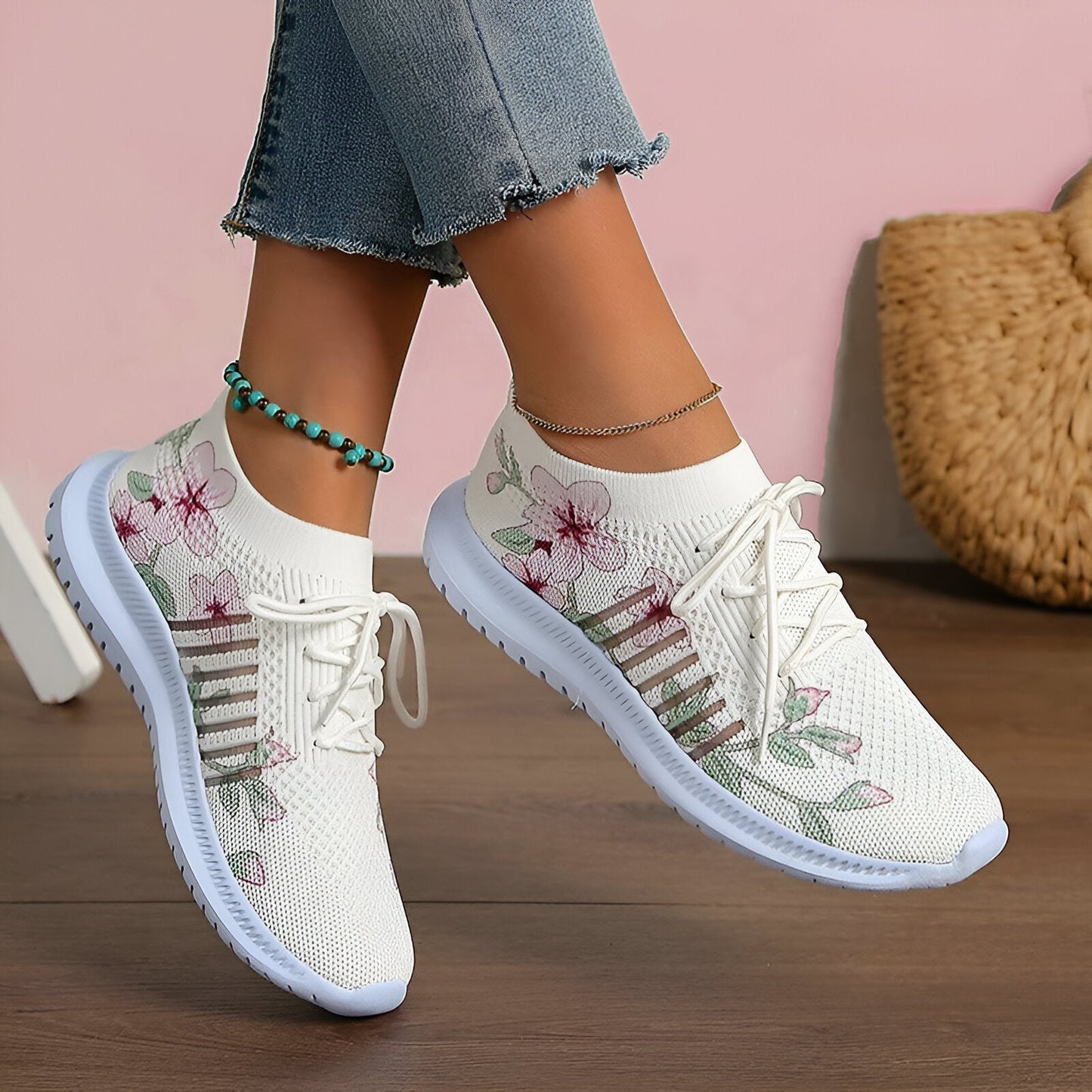 Amelia – Gestrickte Sneakers mit Aufdruck