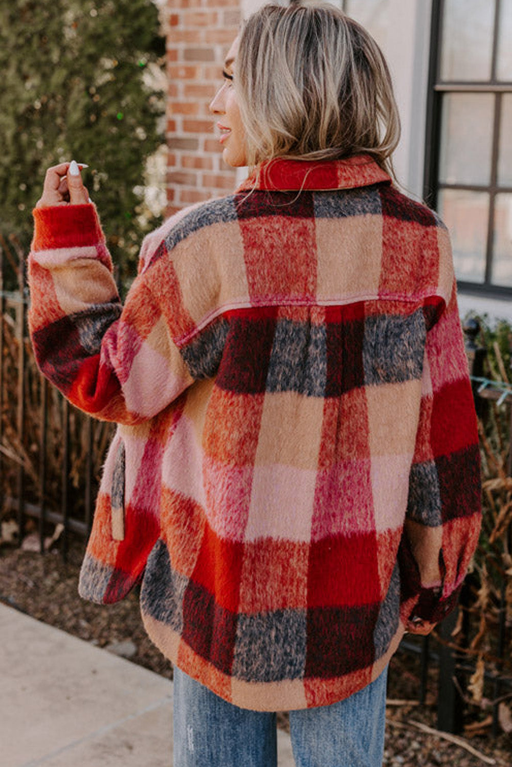 Krohn-e | Geräumige Karierte Orange Freizeitjacke mit Pattentaschen und Knöpfen