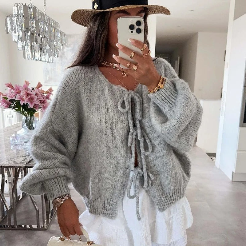 Krohn-e | Strickcardigan mit Schleifen Weich und Warm Trendy Look