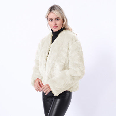 Damen Kurze Kunstpelzjacke mit modernem Schnitt und breit geschnittenen Ärmeln Krohn-e