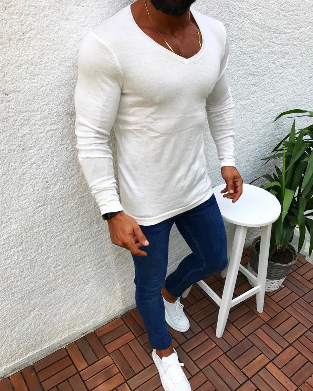 Herren figurbetontes Longsleeve aus Baumwolle mit V-Ausschnitt Krohn-e