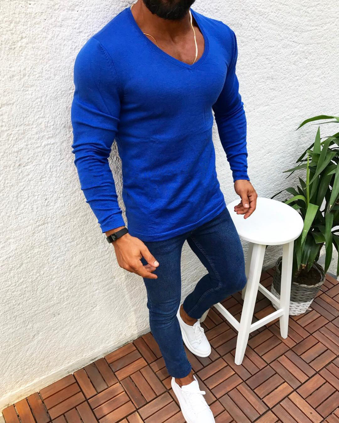 Herren figurbetontes Longsleeve aus Baumwolle mit V-Ausschnitt Krohn-e