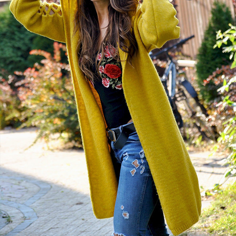 Damen stylische Strickjacke mit floralem Muster und offenen Ärmeln Krohn-e