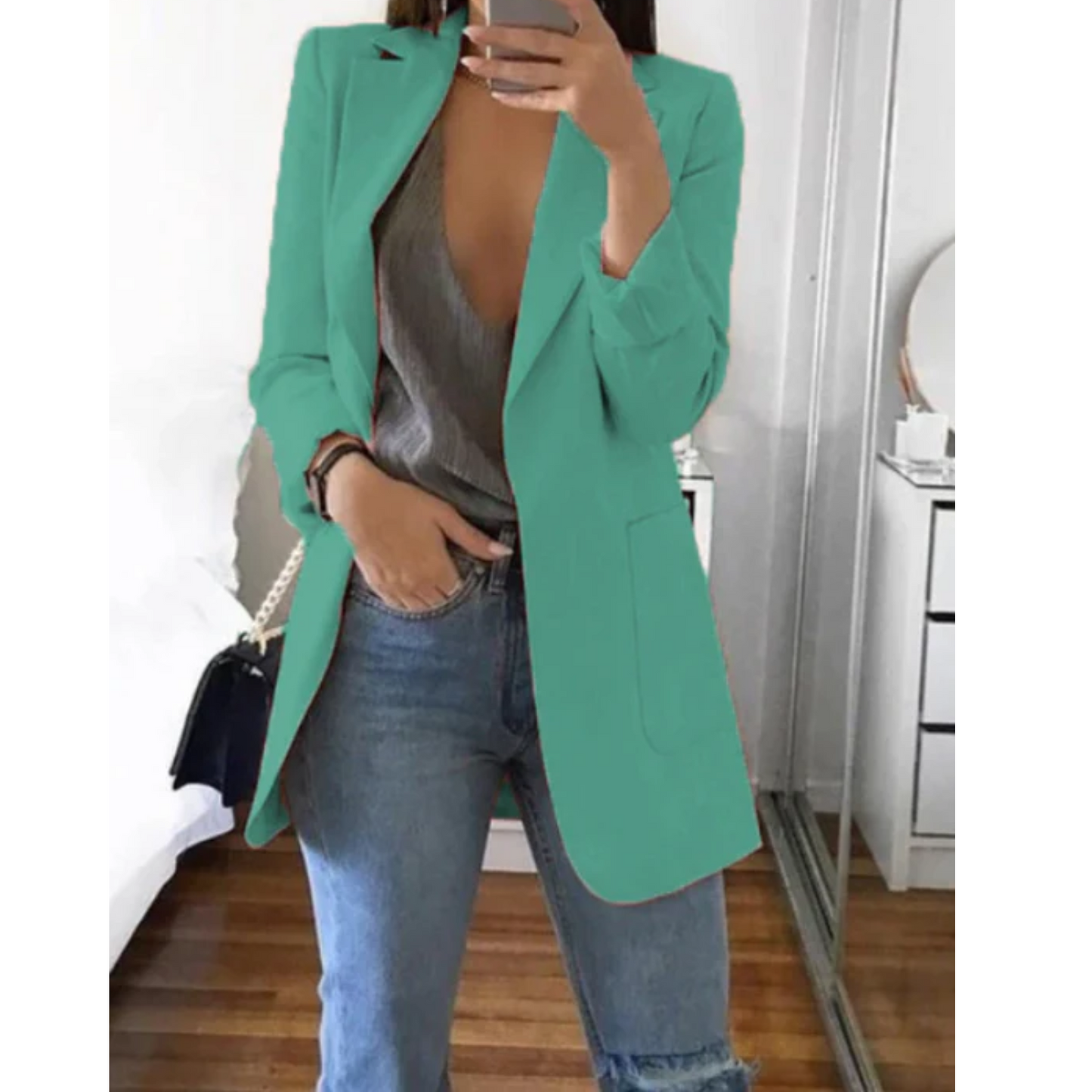 Avelena Modern & Stylish Fit Blazer