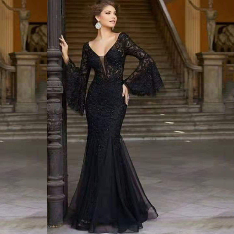 Edles schwarzes Anker-Spitzen-Abendkleid von Fudus