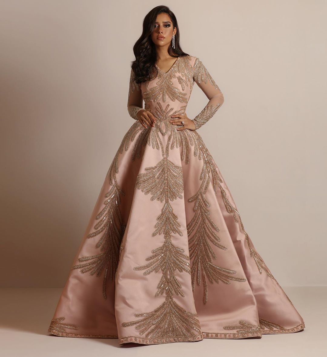 Krohn-e Elegantes langes Party-Rock Abendkleid
