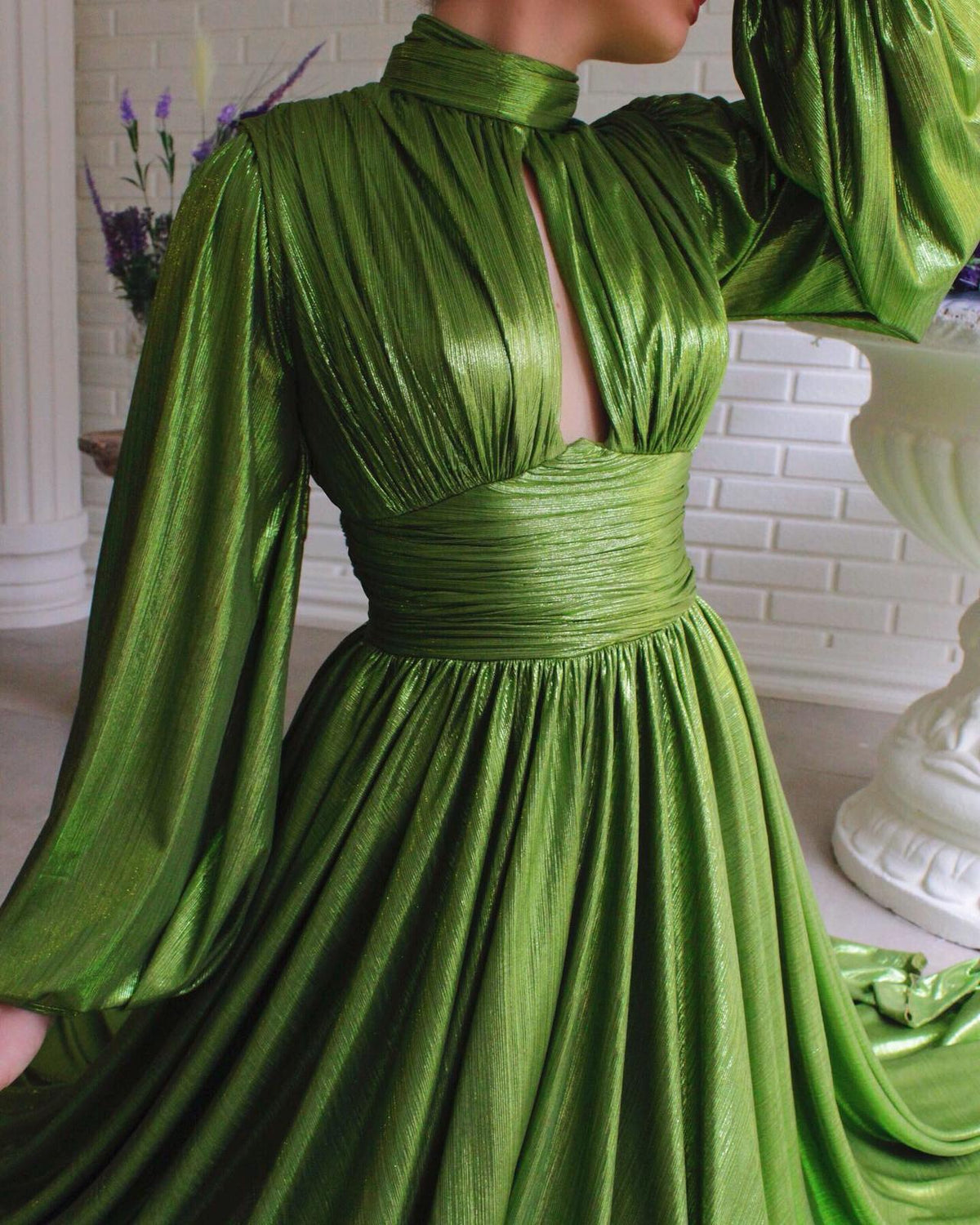 Elegantes, unifarbenes Maxikleid von Fudus