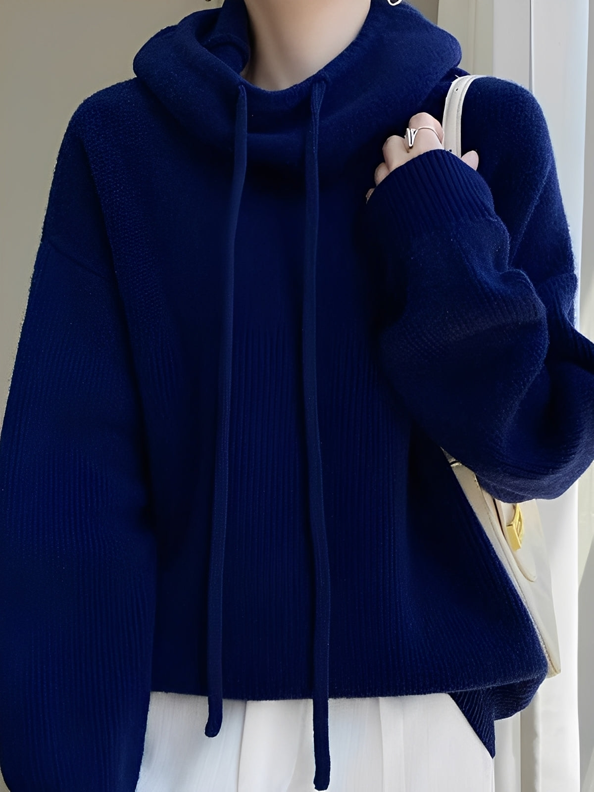 Krohn-e | Warme, weiche Woll-Hoodie für Frauen
