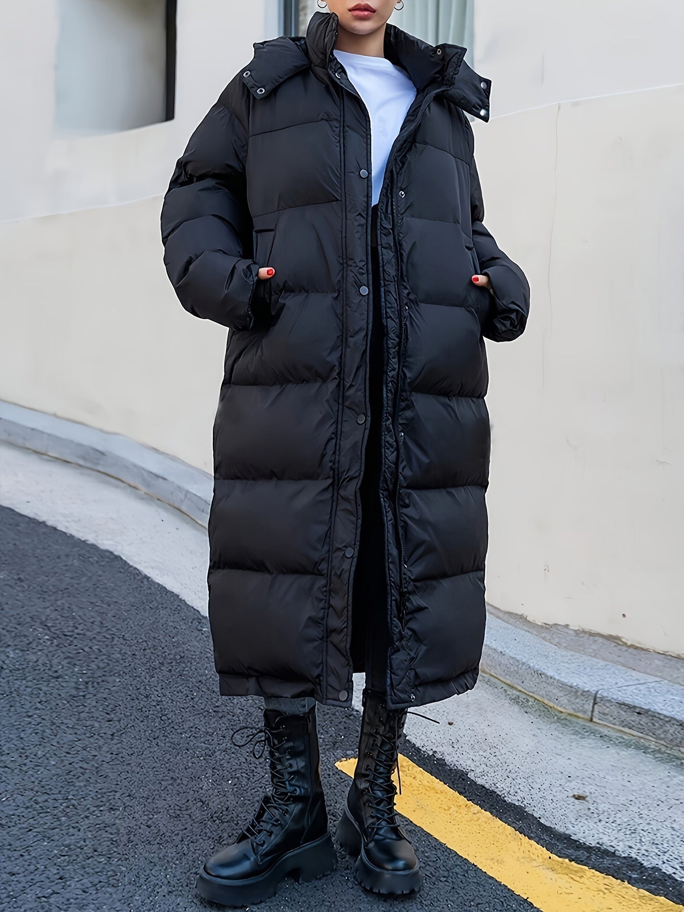 Krohn-e | Lange Steppjacke mit Kapuze und weit geschnitten für Frauen Ideal bei kaltem Wetter