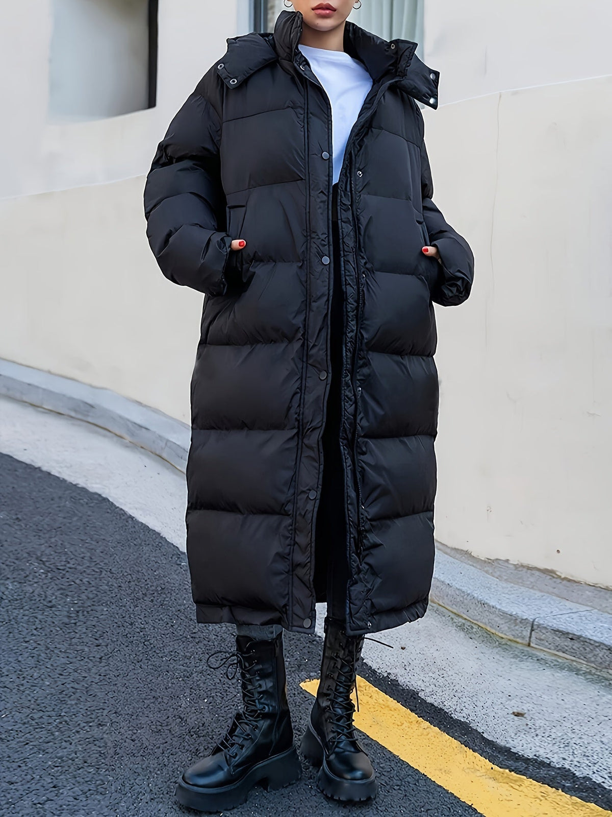 Krohn-e | Lange Steppjacke mit Kapuze und weit geschnitten für Frauen Ideal bei kaltem Wetter
