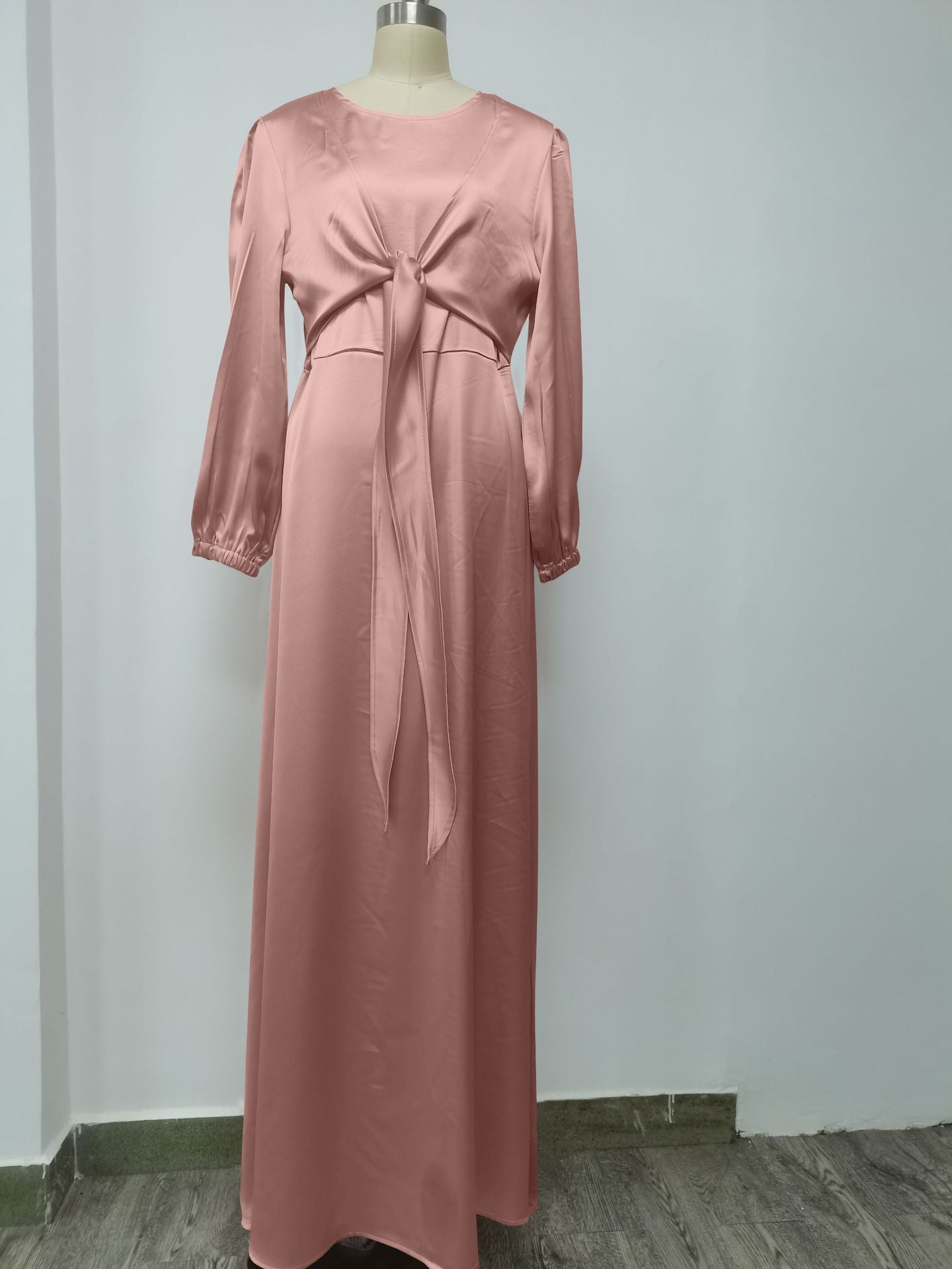 Satin Kaftan für muslimische Frauen von Fudus