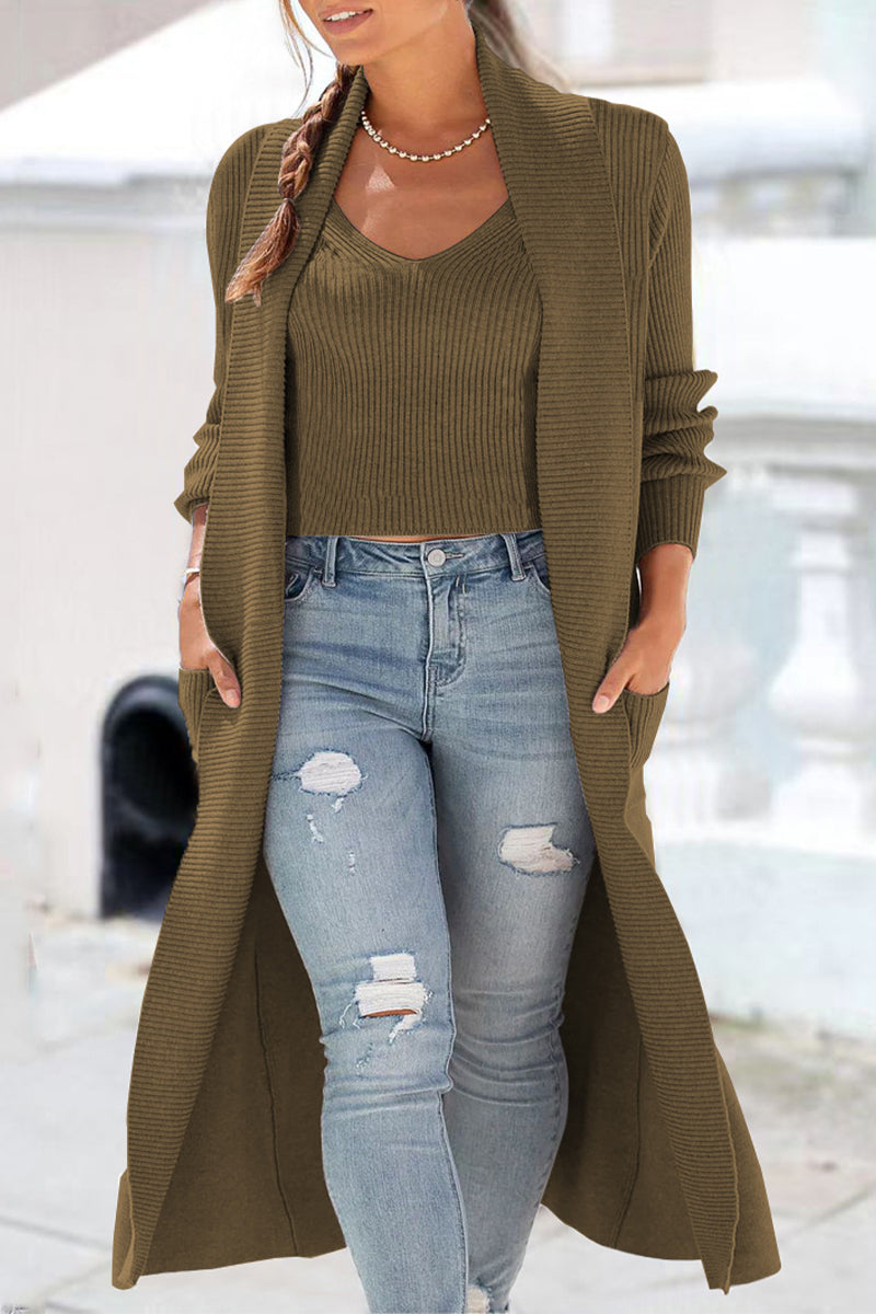 Krohn-e | Modisches und Minimalistisches Winterkleid