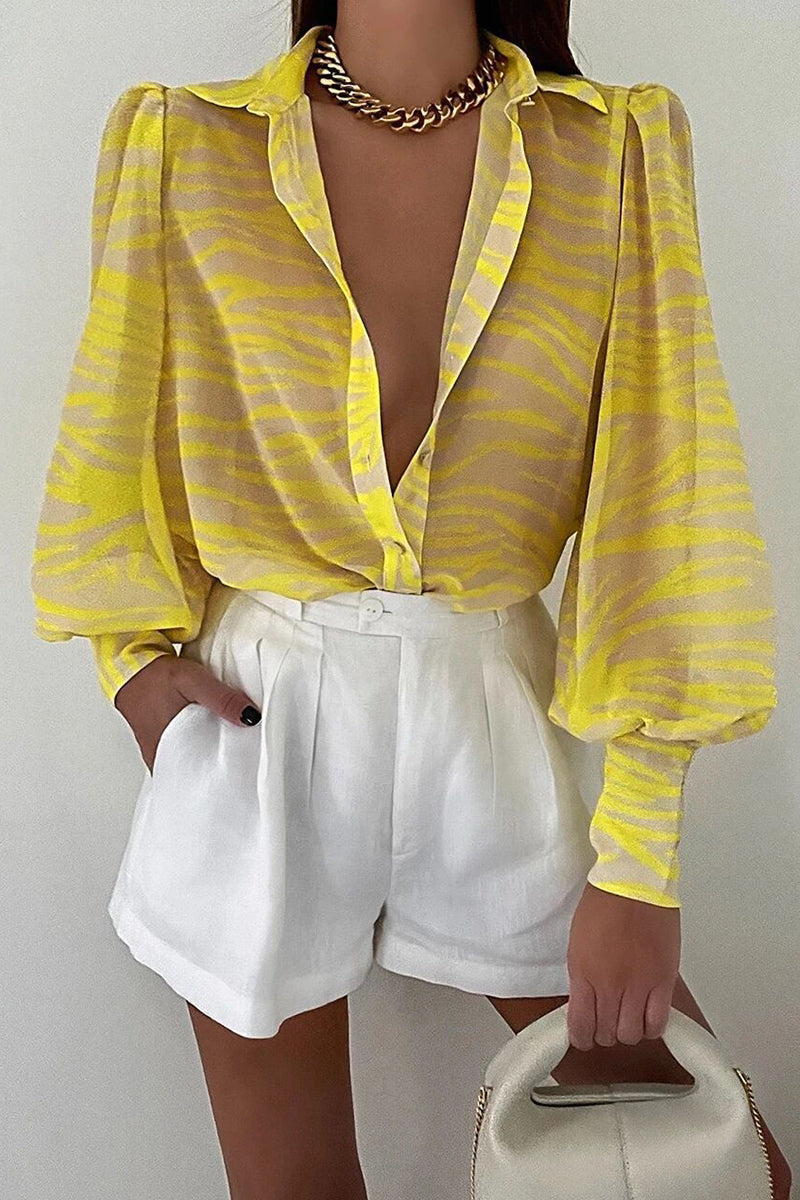 Damenbluse Karla mit Blumenkragen
