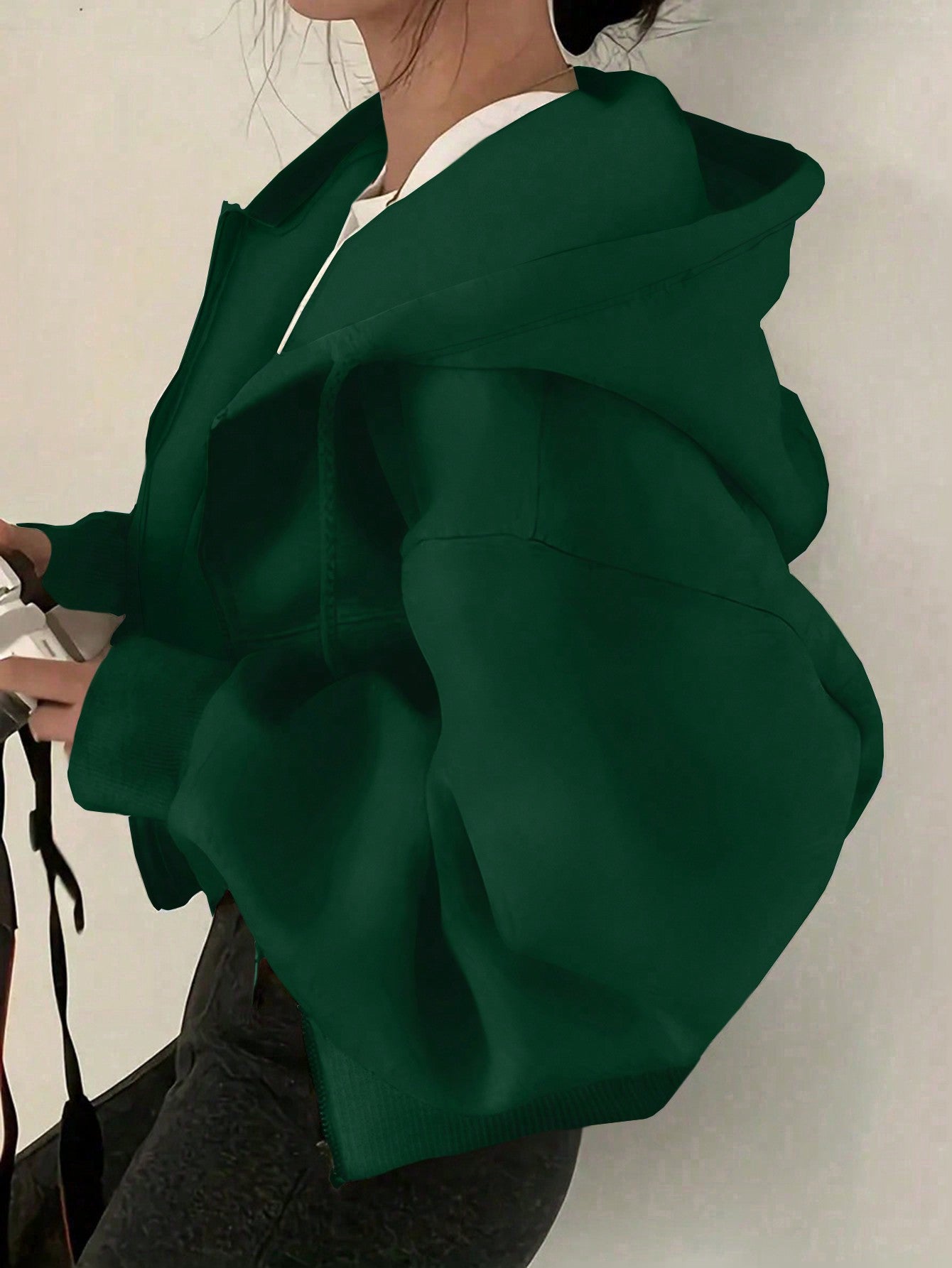 Komfortabler Kapuzenpullover mit Reißverschluss von Fudus