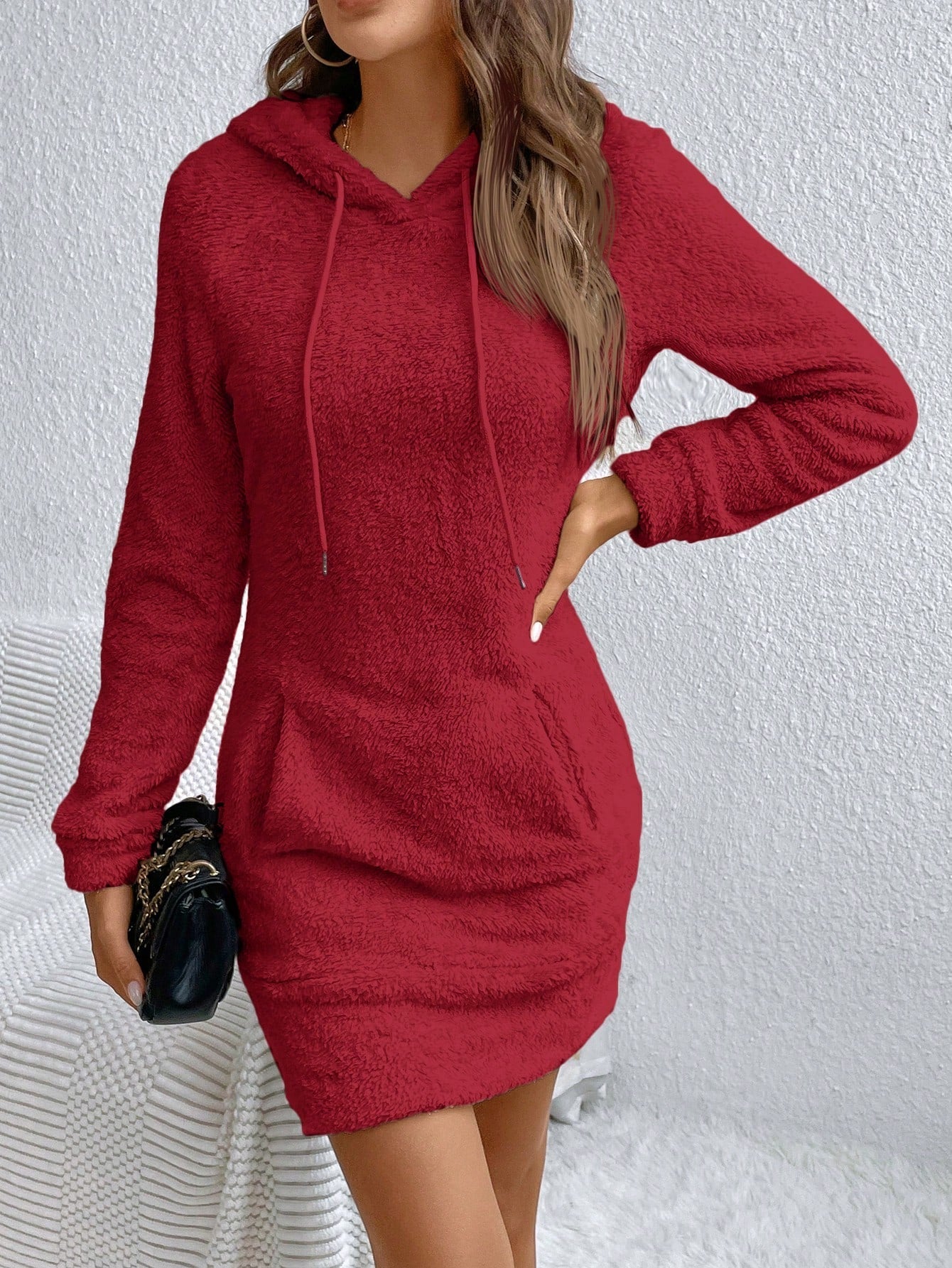 Damen Kapuzenkleid von Fudus mit Kängurutasche und Kordelzug