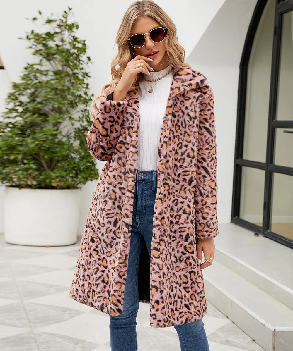 Krohn-e | Plüschjacke mit Leopardenmuster