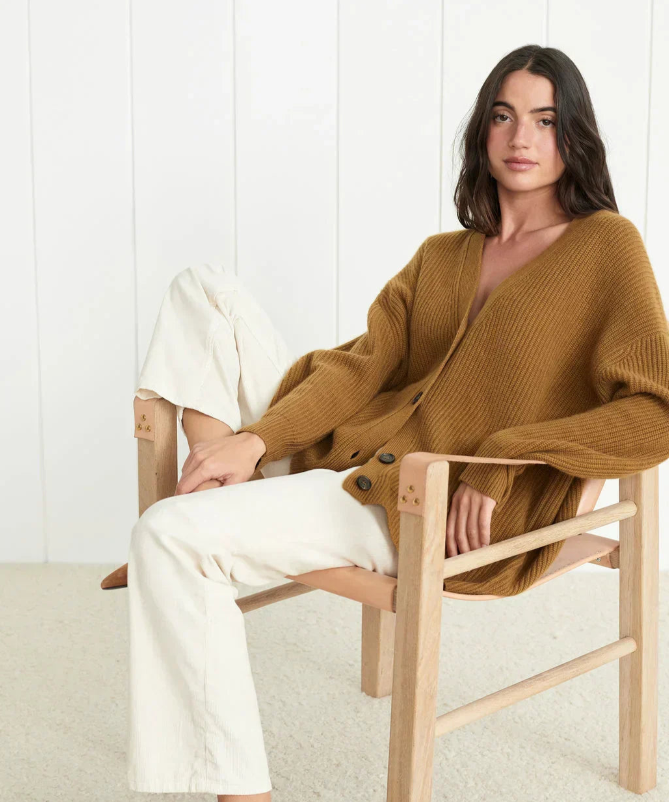 Krohn-e | V-Ausschnitt-Cardigan für Frauen