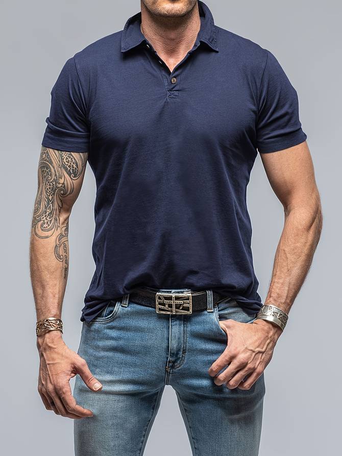 Elegantes Herren Polohemd, modern und schick