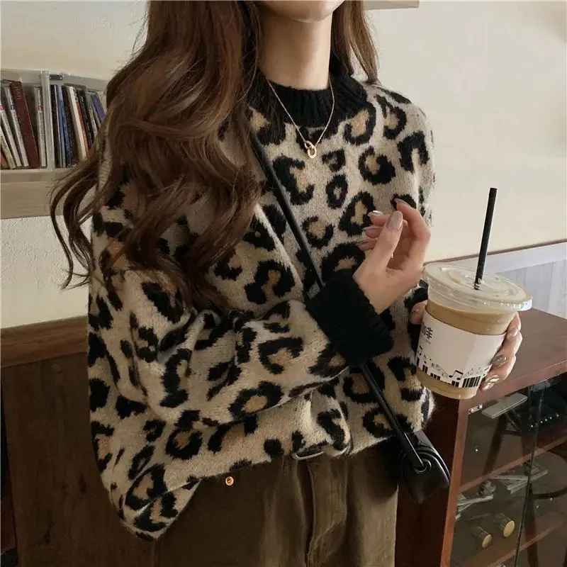 Krohn-e | Stylischer Pullover mit Leopardenmuster