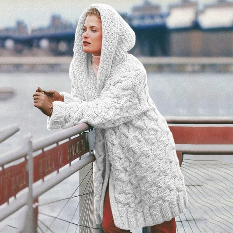 Krohn-e | Lange Strickjacke für Frauen mit Kapuze