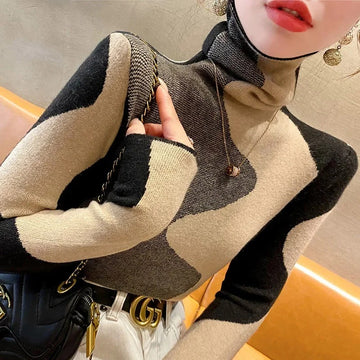Kira: Eleganter Pullover mit Rollkragen