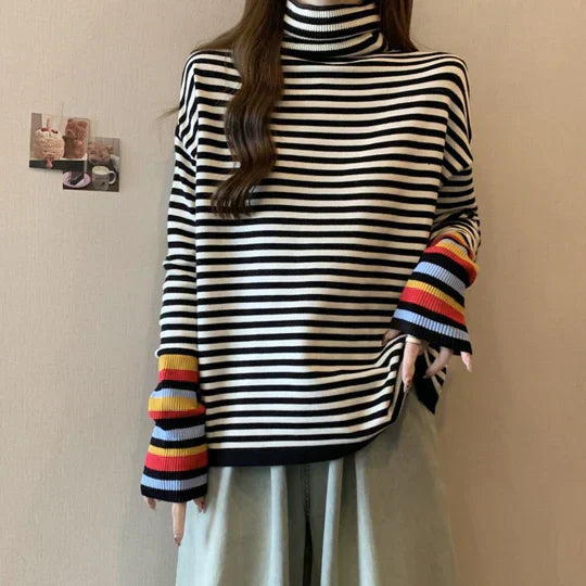 Pullover von Belissa: gestreift, mit hohem Kragen