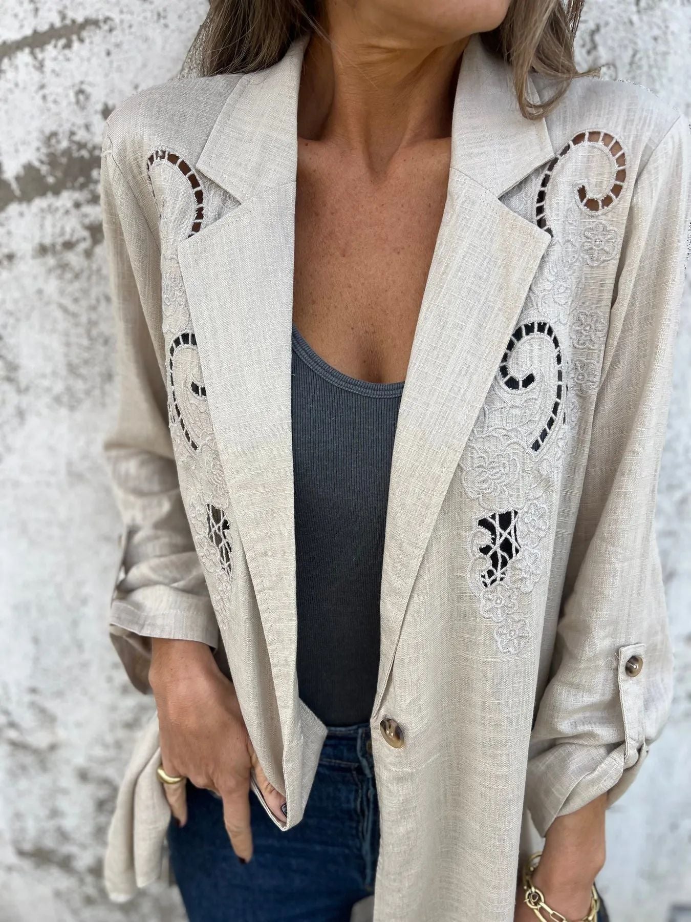 Krohn-e | Blazer mit Stickerei und Ausschnitten Klassischer Schnitt Raffiniert und Einzigartig