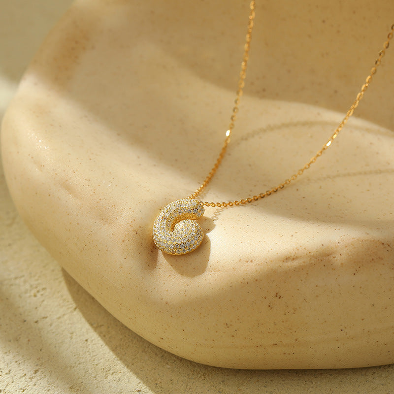 Fudus Stahl-Anhänger mit dicken Buchstaben