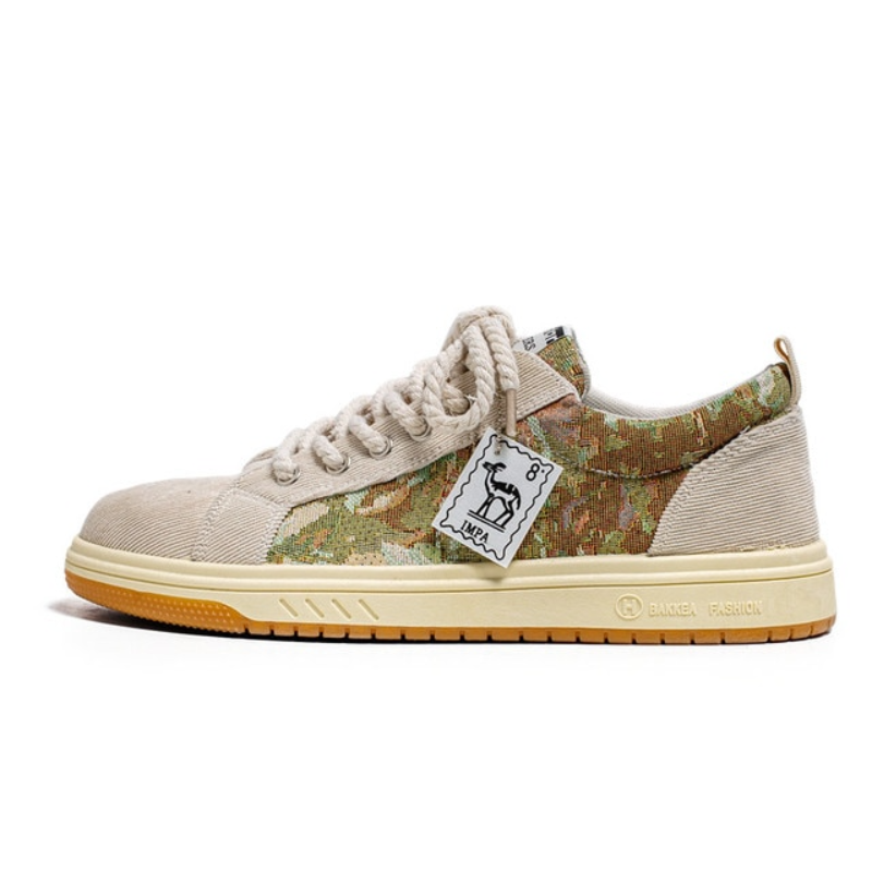 Henri: Modische Low-Top Sneaker mit Vintage-Aufdruck